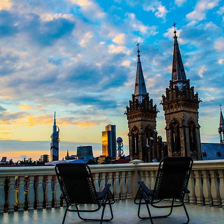 Sunrise Apartment Батуми Экстерьер фото