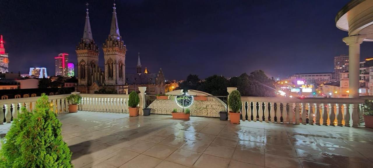 Sunrise Apartment Батуми Экстерьер фото