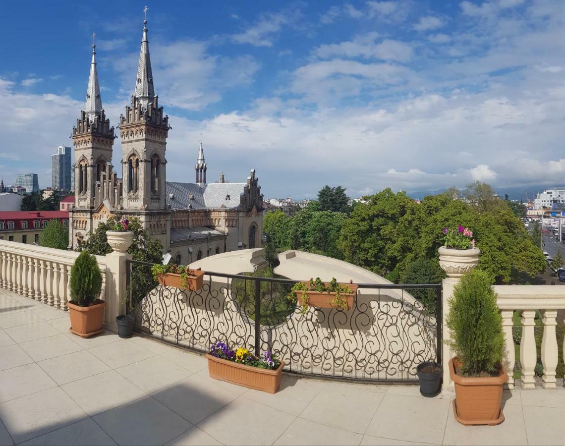 Sunrise Apartment Батуми Экстерьер фото